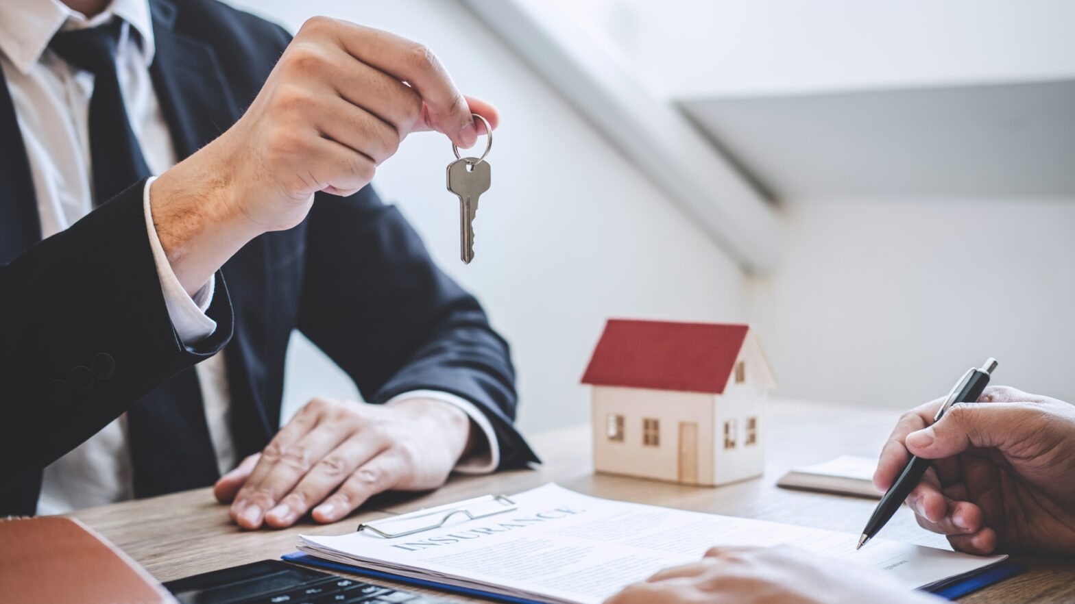 Ultimate Home Buyers Guide: Tips & Advice For Finding Your Dream Home